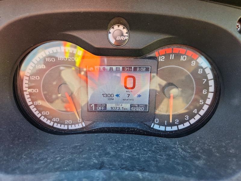 2011 Can-am Spyder Roadster მანქანა იყიდება აუქციონზე, vin: 2BXJBHC10BV000677, აუქციონის ნომერი: 63281806