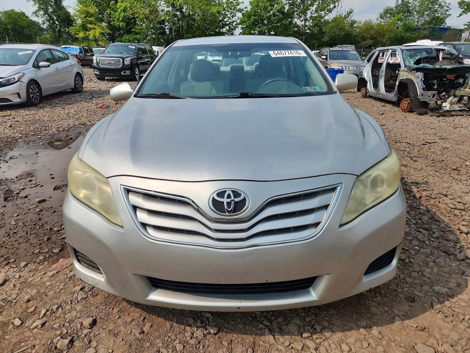 2010 Toyota Camry მანქანა იყიდება აუქციონზე, vin: 4T1BF3EK0AU025697, აუქციონის ნომერი: 64677416