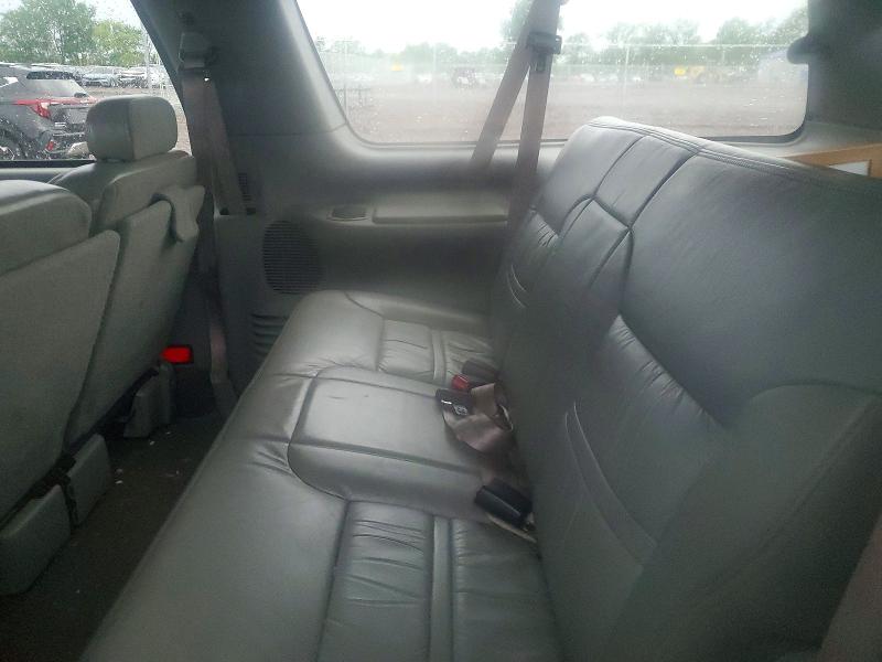 Продажа на аукционе авто 2000 Ford Excursion, vin: 1FMNU43S2YEC18093, номер лота: 65195396