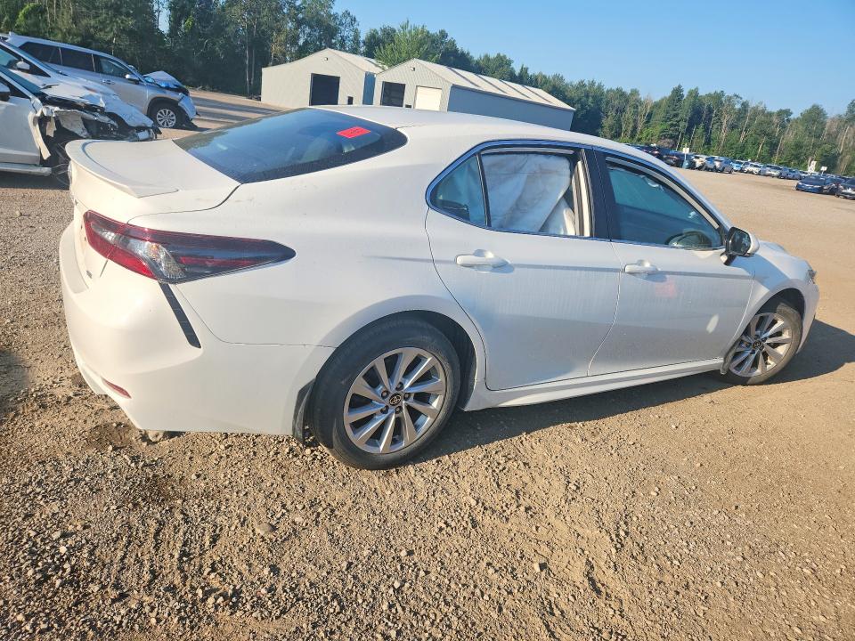 Продаж на аукціоні авто 2024 Toyota Camry, vin: 4T1G11AK2RU217844, номер лоту: 63516036