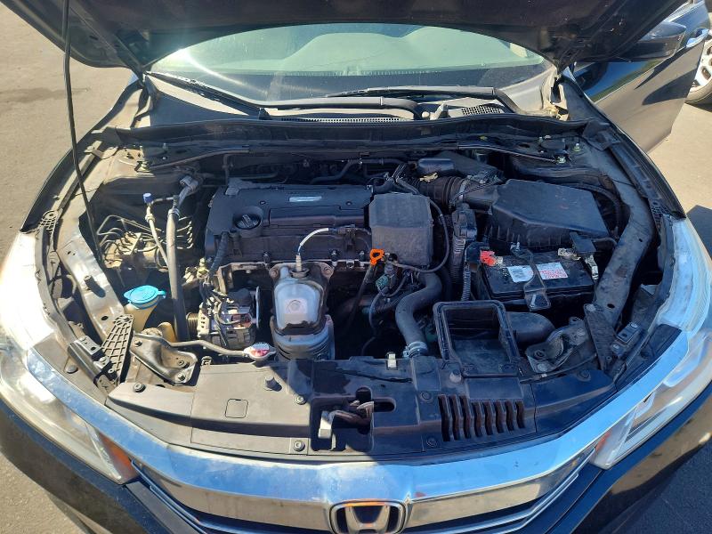 2017 Honda Accord მანქანა იყიდება აუქციონზე, vin: 1HGCR2F53HA182625, აუქციონის ნომერი: 66753196