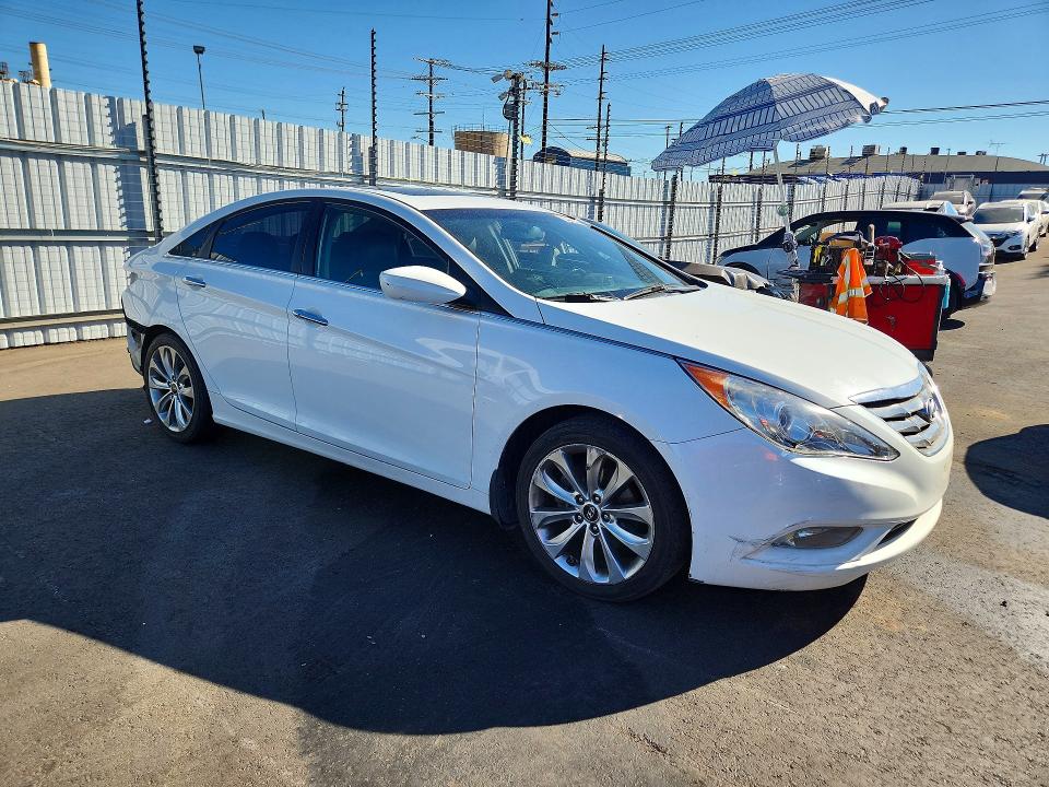 67143536 :رقم المزاد ، 5NPEC4AC3CH377135 vin ، 2012 Hyundai Sonata مزاد بيع