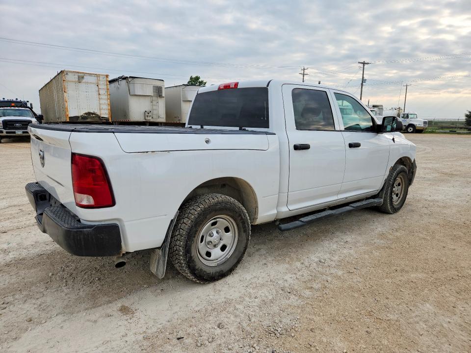 61969316 :رقم المزاد ، 1C6RR7XT8JS329290 vin ، 2018 Ram 1500 مزاد بيع