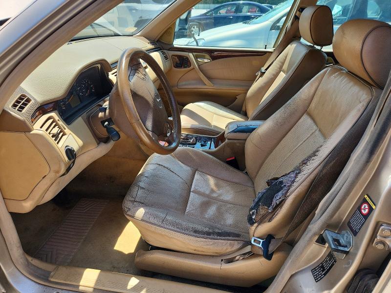 65911746 :رقم المزاد ، WDBJF65J81B244409 vin ، 2001 Mercedes-benz E مزاد بيع