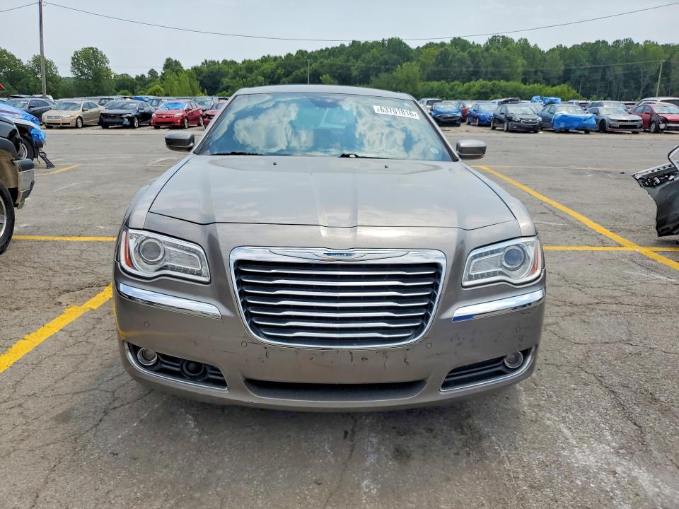 2014 Chrysler 300 მანქანა იყიდება აუქციონზე, vin: 2C3CCARG7EH323124, აუქციონის ნომერი: 63701816