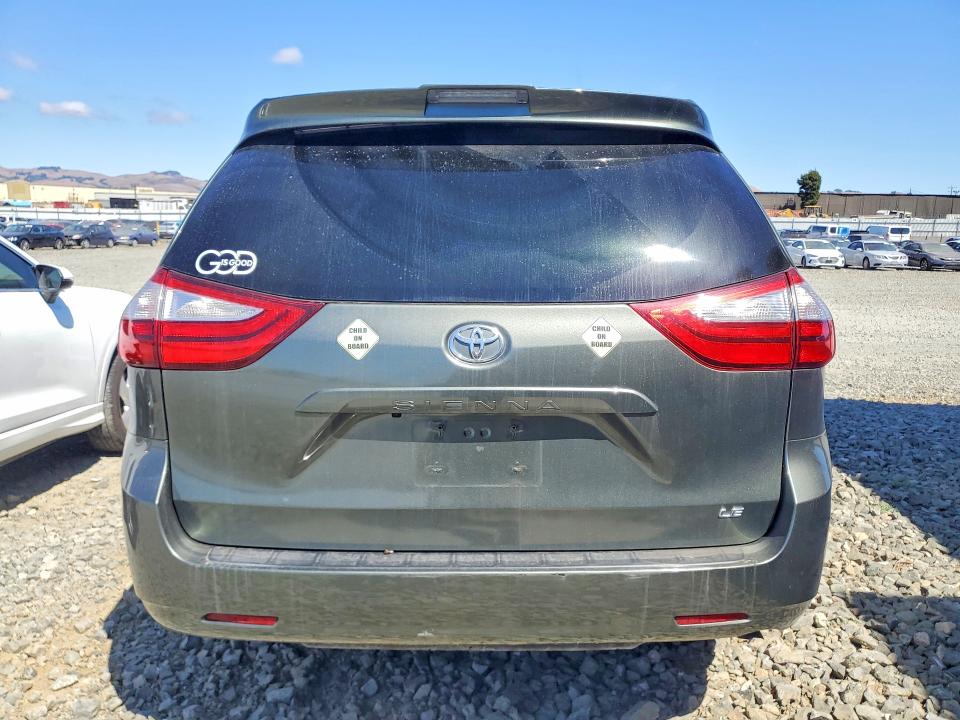 65305856 :رقم المزاد ، 5TDKZ3DC2KS005513 vin ، 2019 Toyota Sienna مزاد بيع