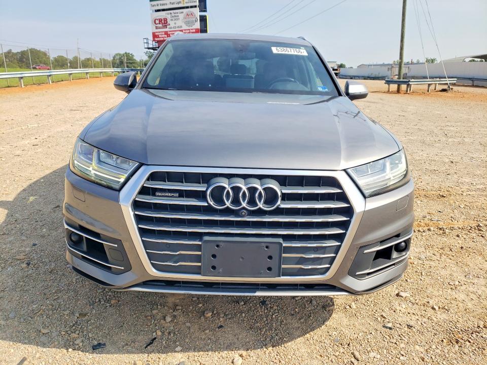 Продаж на аукціоні авто 2017 Audi Q7, vin: WA1LAAF74HD051035, номер лоту: 63867766