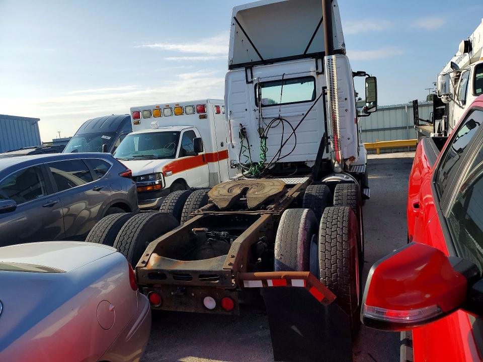 Aukcja sprzedaży 2009 Volvo Vnl, vin: 4V4NC9EG29N493739, numer aukcji: 64832476
