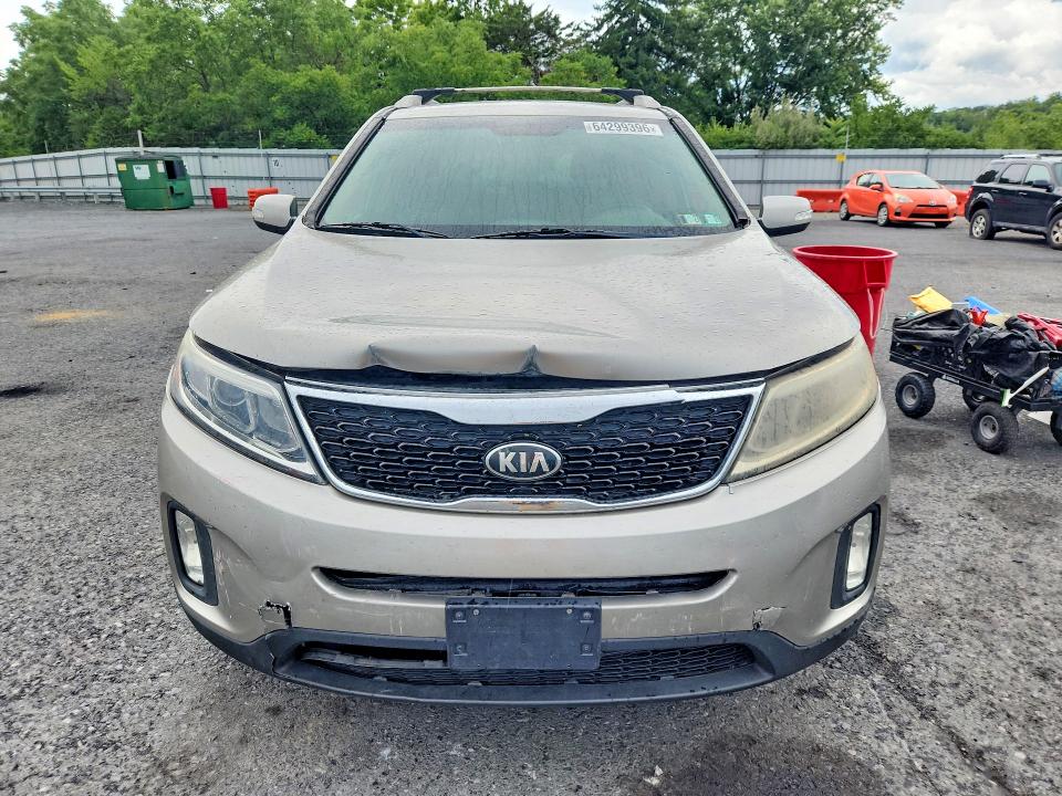Продажа на аукционе авто 2015 Kia Sorento, vin: 5XYKT4A67FG575483, номер лота: 64299396
