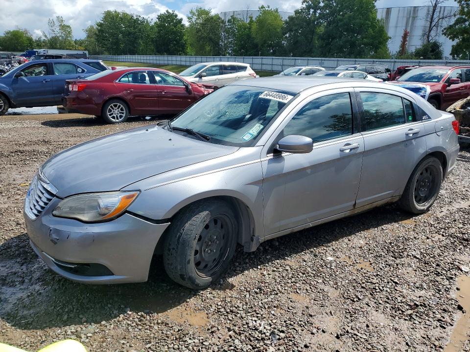 66448986 :رقم المزاد ، 1C3CCBAB1DN686532 vin ، 2013 Chrysler 200 مزاد بيع