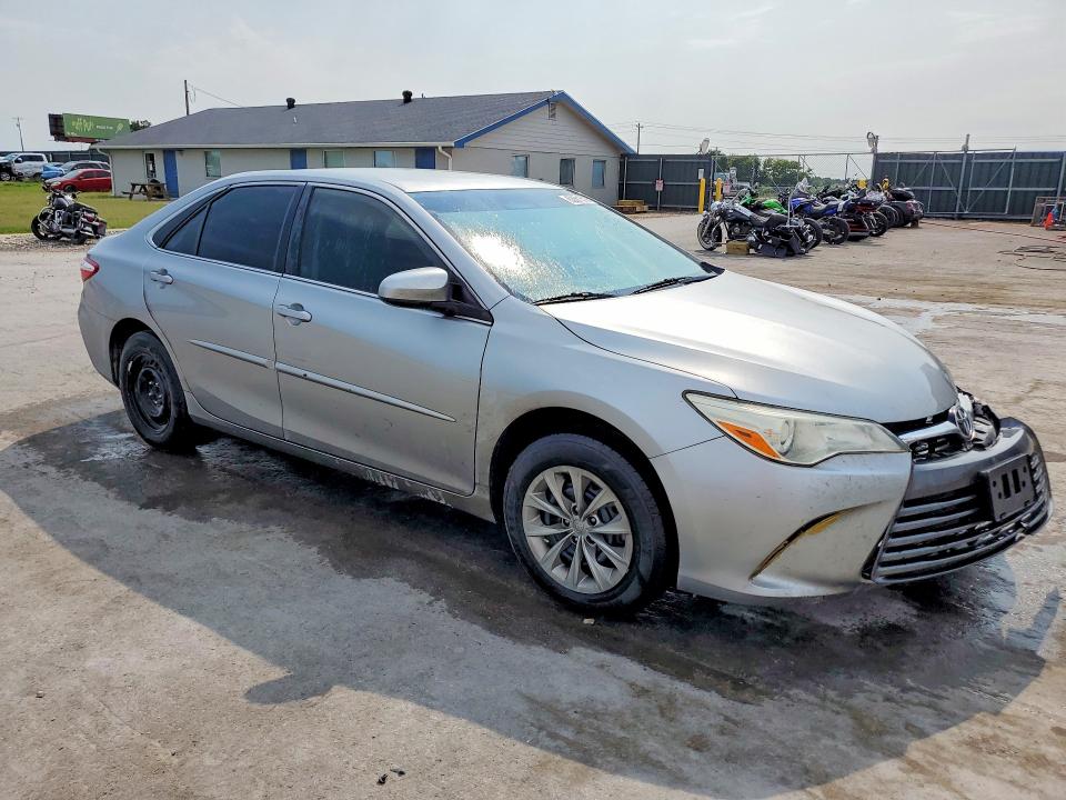 2015 Toyota Camry მანქანა იყიდება აუქციონზე, vin: 4T1BF1FK8FU066413, აუქციონის ნომერი: 63881576