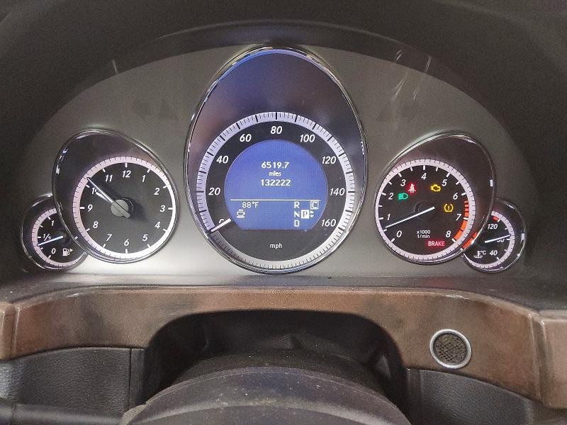 2010 Mercedes-benz E მანქანა იყიდება აუქციონზე, vin: WDDHF5GBXAA084836, აუქციონის ნომერი: 62324216