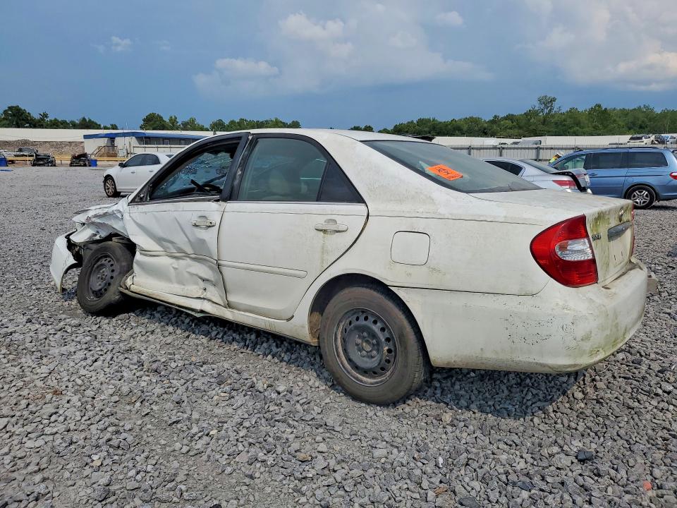 64391246 :رقم المزاد ، JTDBE32K040272273 vin ، 2004 Toyota Camry مزاد بيع