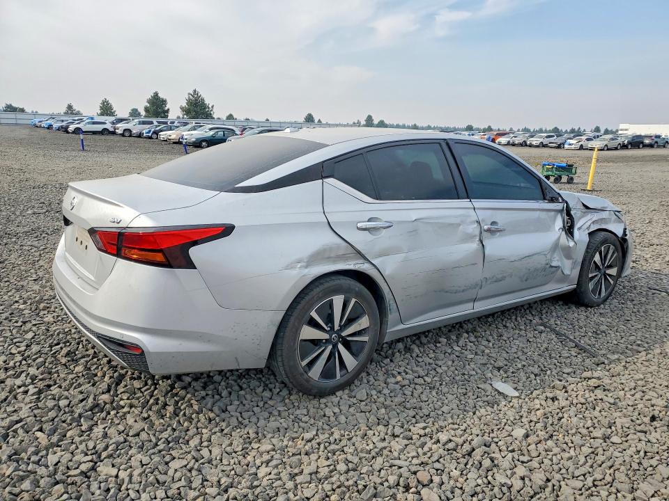 66484596 :رقم المزاد ، 1N4BL4DV9NN333942 vin ، 2022 Nissan Altima مزاد بيع