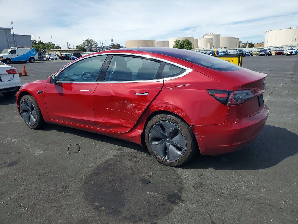 65738736 :رقم المزاد ، 5YJ3E1EA3JF022342 vin ، 2018 Tesla Model 3 مزاد بيع