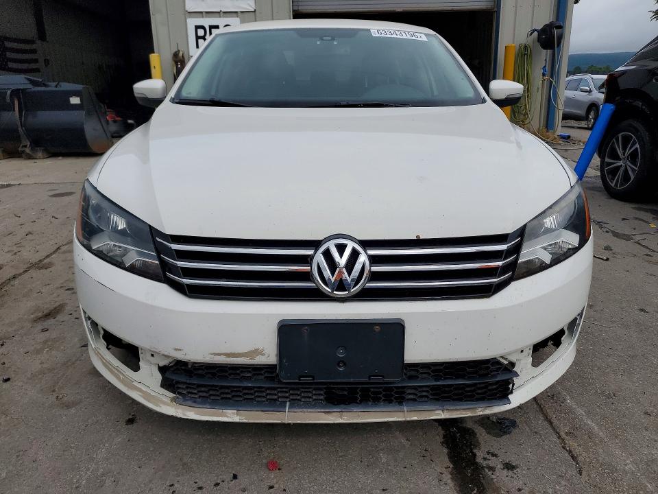 2013 Volkswagen Passat მანქანა იყიდება აუქციონზე, vin: 1VWBH7A38DC122819, აუქციონის ნომერი: 63343196