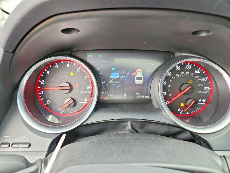 66421496 :رقم المزاد ، 4T1B61HK6JU525363 vin ، 2018 Toyota Camry مزاد بيع