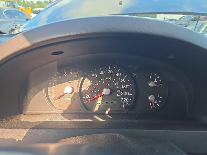 2004 Kia Sorento მანქანა იყიდება აუქციონზე, vin: KNDJC733045265469, აუქციონის ნომერი: 65149496