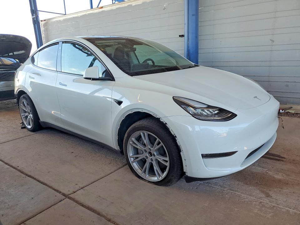 66583846 :رقم المزاد ، 7SAYGDEE0PA104008 vin ، 2023 Tesla Model Y مزاد بيع