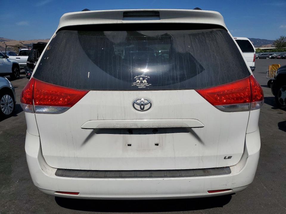 65034936 :رقم المزاد ، 5TDKK3DC7DS341908 vin ، 2013 Toyota Sienna مزاد بيع