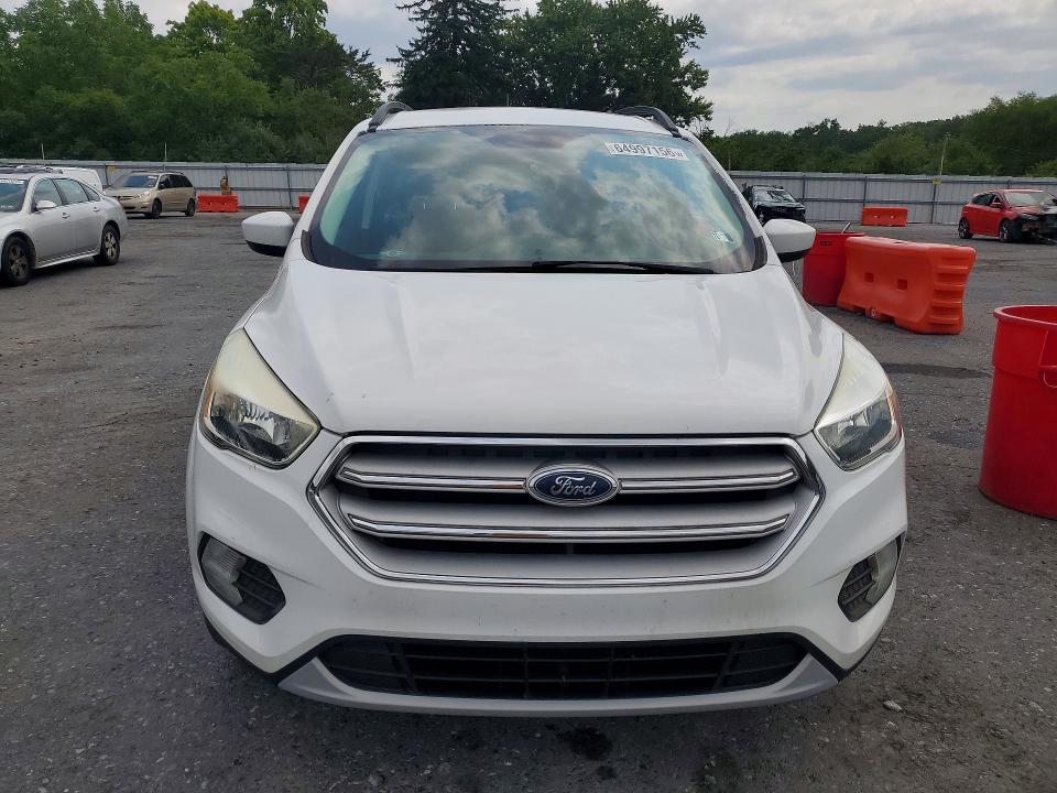 2018 Ford Escape მანქანა იყიდება აუქციონზე, vin: 1FMCU9GD8JUA60368, აუქციონის ნომერი: 64997156