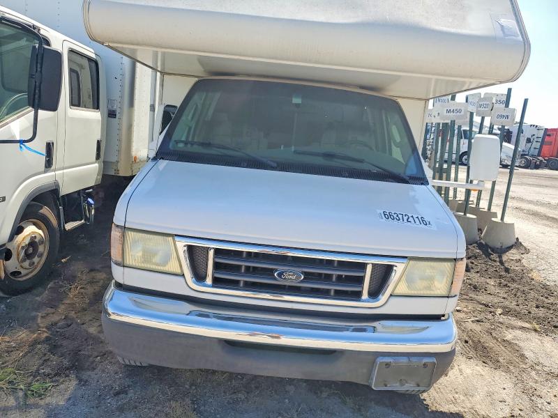 66372116 :رقم المزاد ، 1FDXE45S93HA18757 vin ، 2003 Ford E450 مزاد بيع