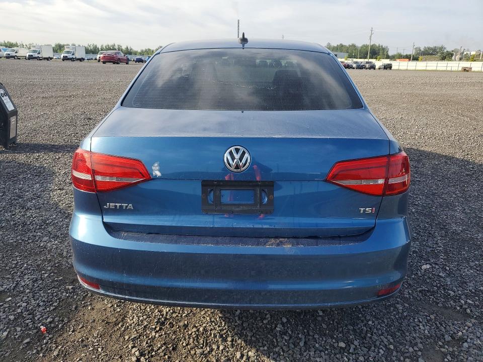65449676 :رقم المزاد ، 3VWL07AJ8FM345454 vin ، 2015 Volkswagen Jetta مزاد بيع