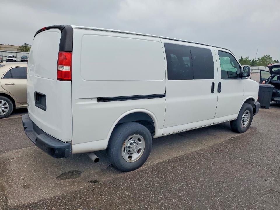 64439576 :رقم المزاد ، 1GCWGAFF5G1220049 vin ، 2016 Chevrolet Express G2500 مزاد بيع