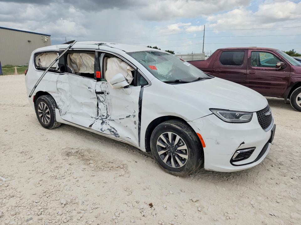Продаж на аукціоні авто 2022 Chrysler Pacifica, vin: 2C4RC1L74NR173840, номер лоту: 65362566