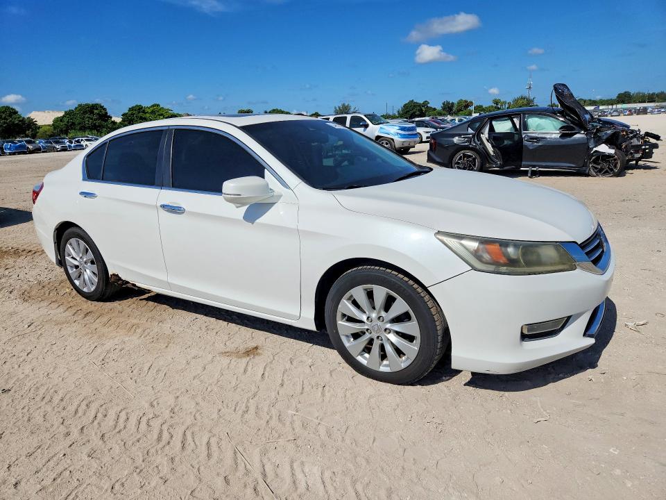 2013 Honda Accord მანქანა იყიდება აუქციონზე, vin: 1HGCR2F83DA190888, აუქციონის ნომერი: 64937696