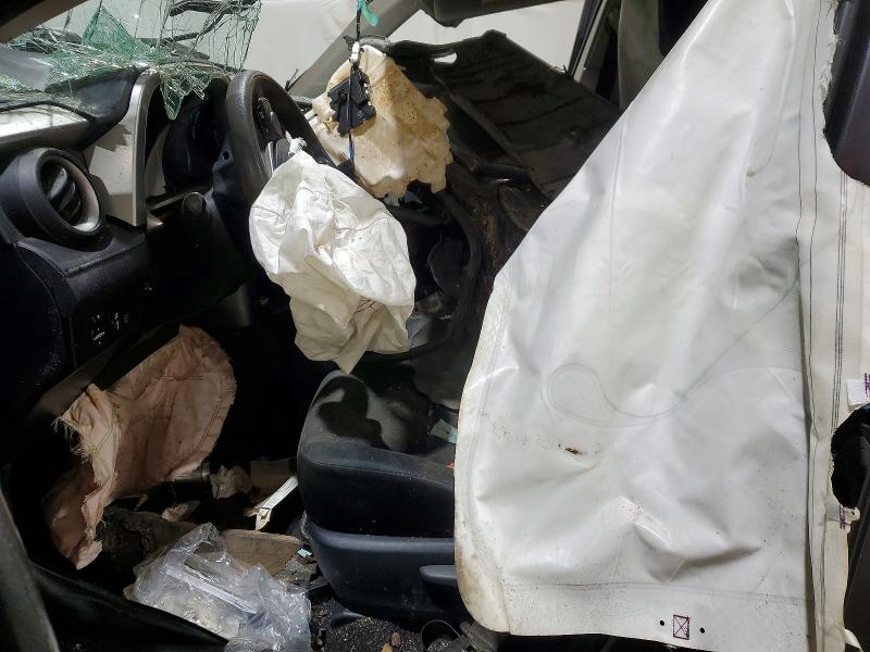 2018 Toyota Rav4 მანქანა იყიდება აუქციონზე, vin: JTMZFREV3JJ153840, აუქციონის ნომერი: 63508846