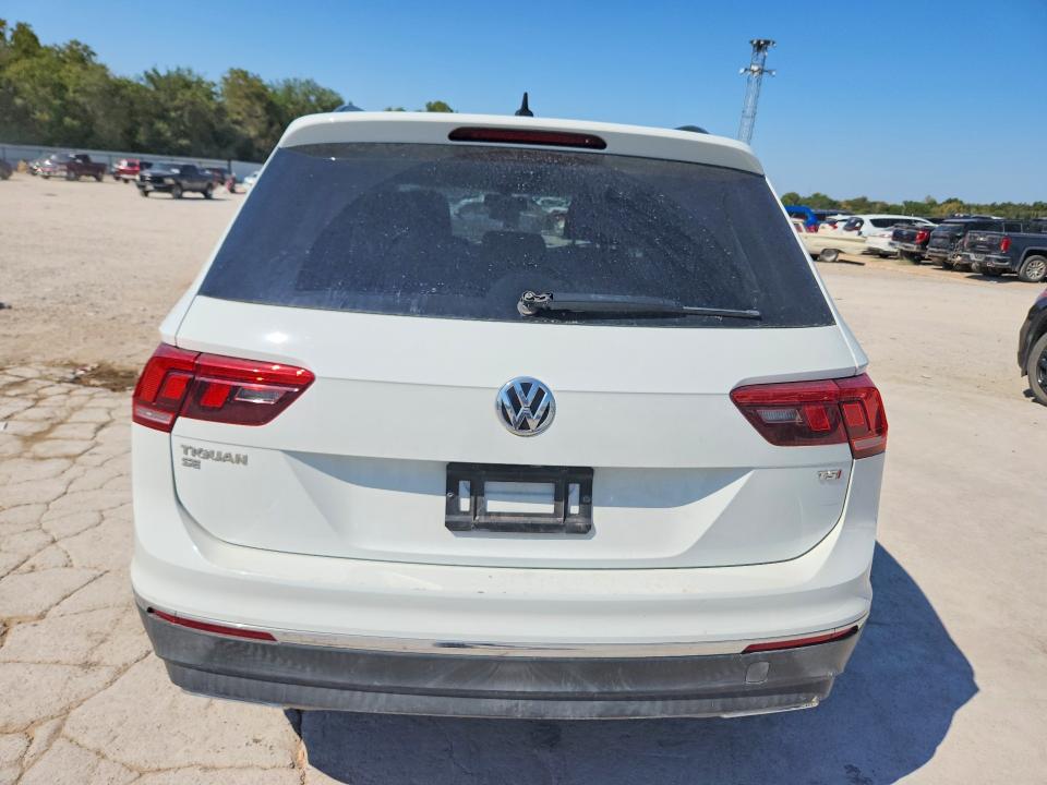 2018 Volkswagen Tiguan მანქანა იყიდება აუქციონზე, vin: 3VV3B7AXXJM190854, აუქციონის ნომერი: 66930926