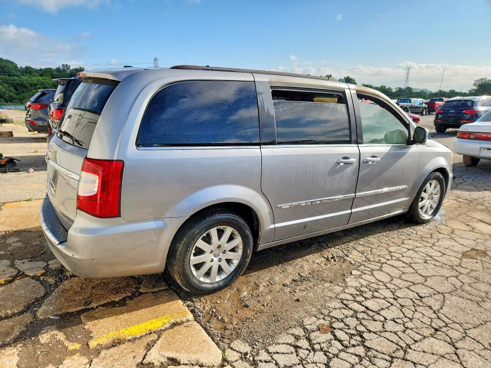 65382366 :رقم المزاد ، 2C4RC1BG1FR695683 vin ، 2015 Chrysler Town & Country مزاد بيع