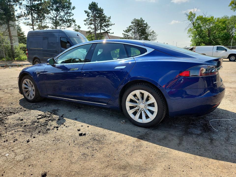 Продажа на аукционе авто 2017 Tesla Model S, vin: 5YJSA1E28HF216875, номер лота: 64471506