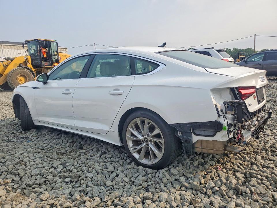 2023 Audi A5 მანქანა იყიდება აუქციონზე, vin: WAUABCF54PA064398, აუქციონის ნომერი: 64051726