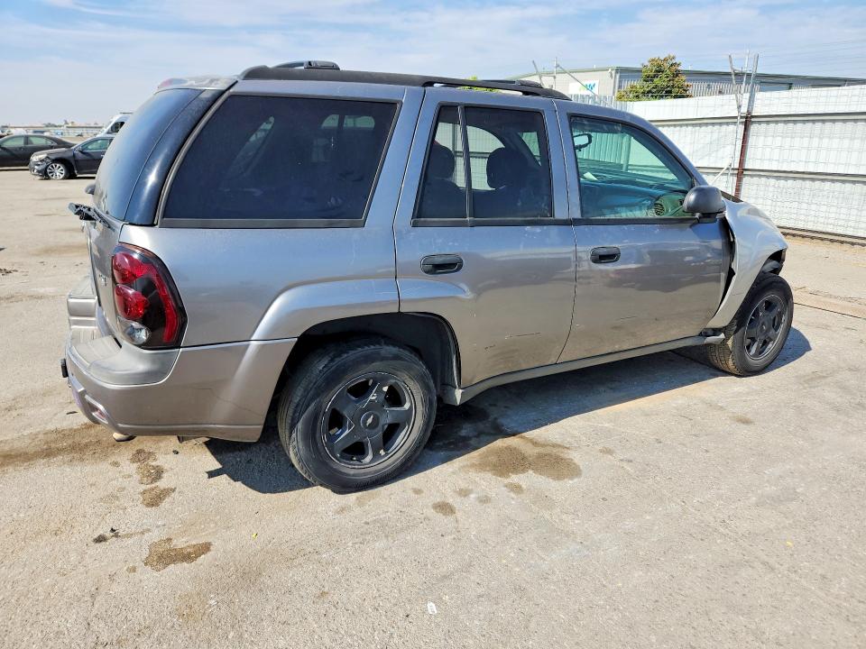 65147136 :رقم المزاد ، 1GNDT13S562125351 vin ، 2006 Chevrolet Trailblazer مزاد بيع