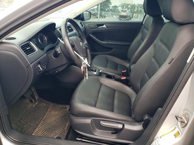 63781026 :رقم المزاد ، 3VWDP7AJ0CM383420 vin ، 2012 Volkswagen Jetta مزاد بيع