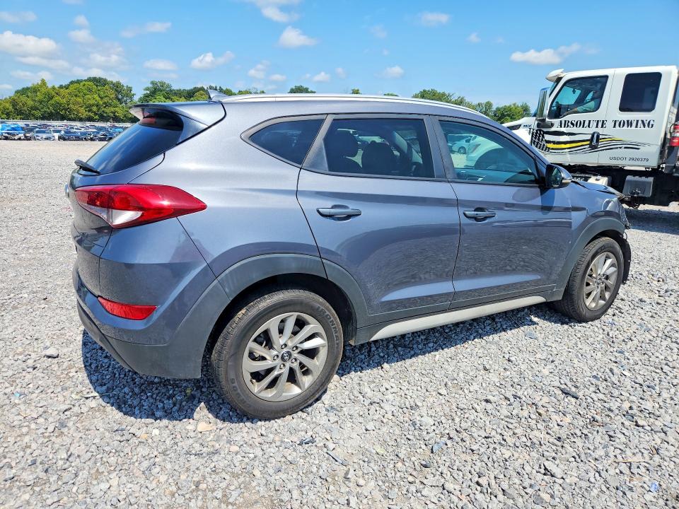 2017 Hyundai Tucson მანქანა იყიდება აუქციონზე, vin: KM8J33A42HU480007, აუქციონის ნომერი: 64477776