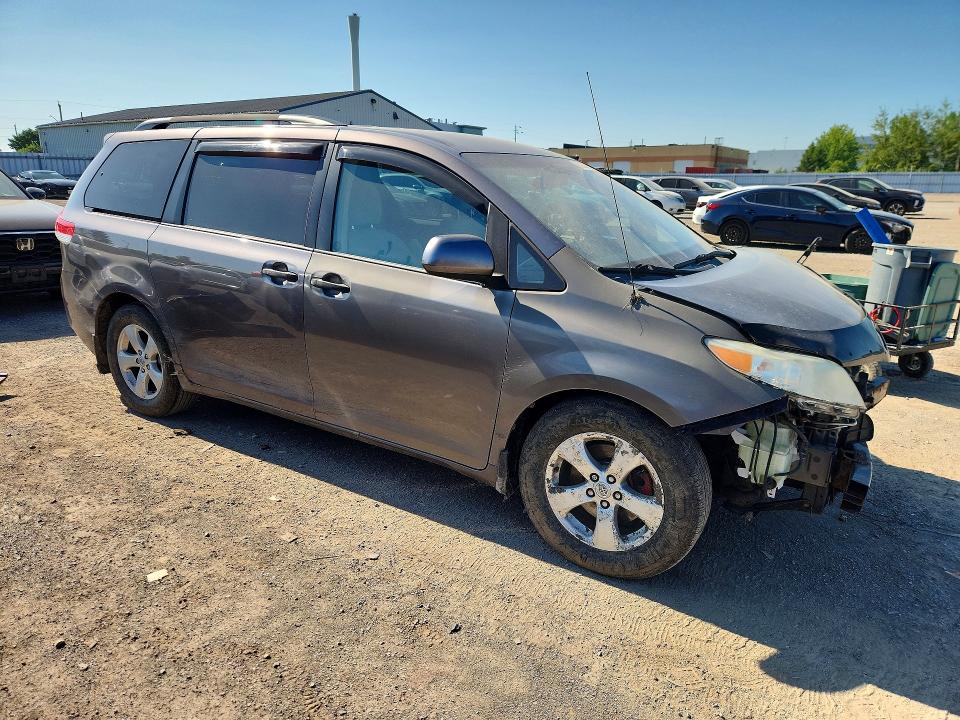 2012 Toyota Sienna მანქანა იყიდება აუქციონზე, vin: 5TDZK3DC8CS199212, აუქციონის ნომერი: 63026066