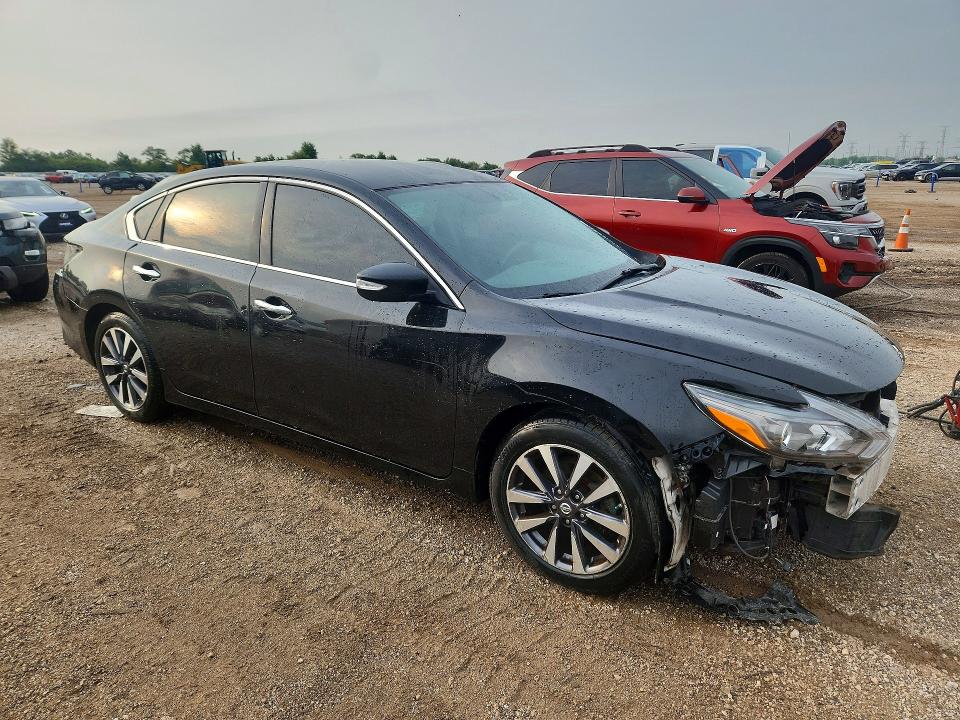 Aukcja sprzedaży 2017 Nissan Altima, vin: 1N4AL3AP0HC235457, numer aukcji: 64591716