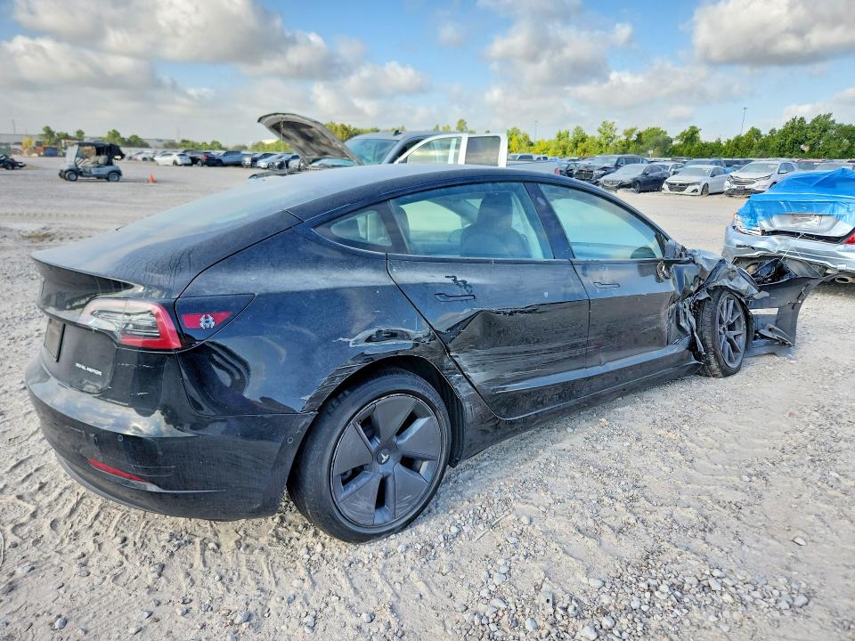 65644096 :رقم المزاد ، 5YJ3E1EB7NF267174 vin ، 2022 Tesla Model 3 مزاد بيع