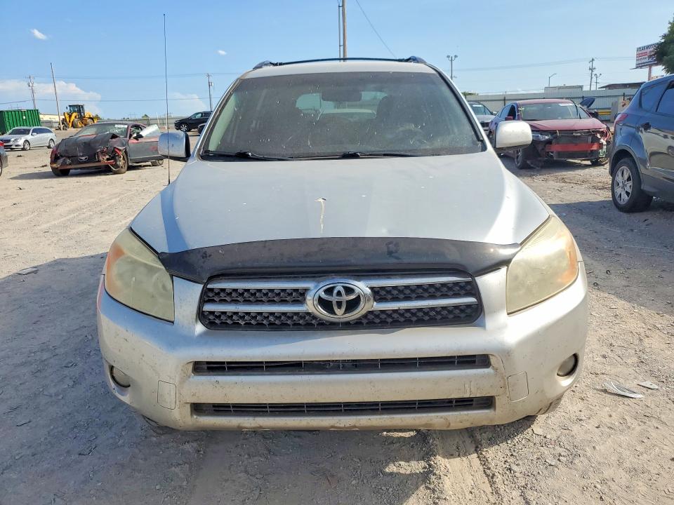 2008 Toyota Rav4 მანქანა იყიდება აუქციონზე, vin: JTMBD31V186058135, აუქციონის ნომერი: 65215126