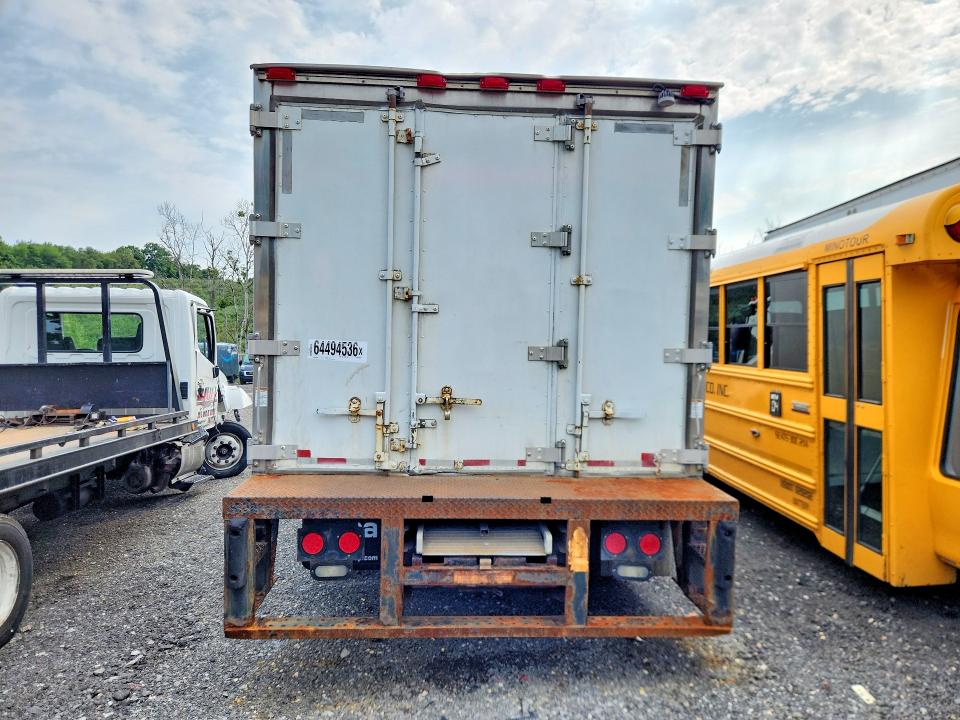 64494536 :رقم المزاد ، JALC4W162J7008650 vin ، 2018 Isuzu Npr Hd مزاد بيع
