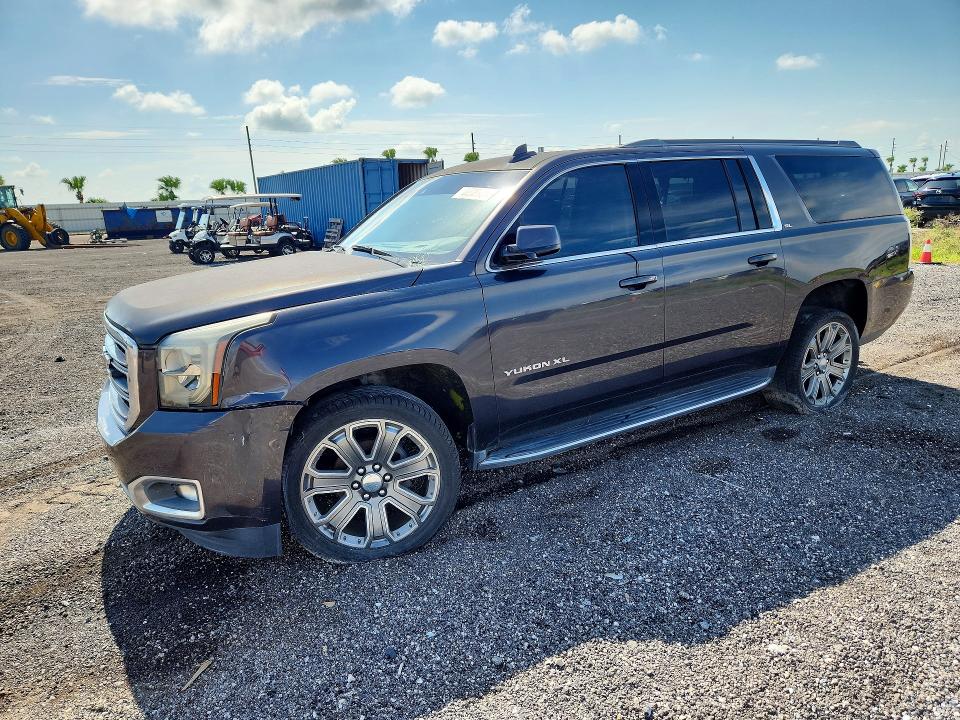 82099065 :رقم المزاد ، 1GKS2GKC4HR196068 vin ، 2017 Gmc Yukon Xl مزاد بيع