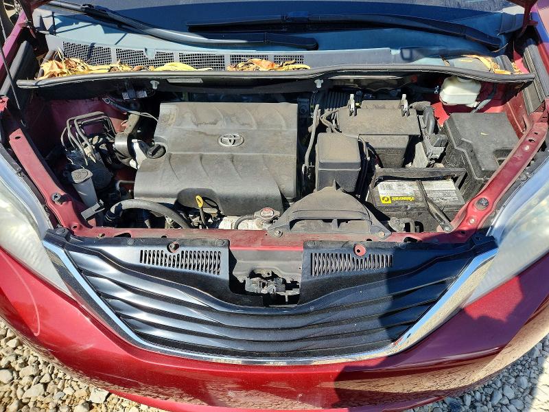 64516086 :رقم المزاد ، 5TDKK3DC7ES458163 vin ، 2014 Toyota Sienna مزاد بيع