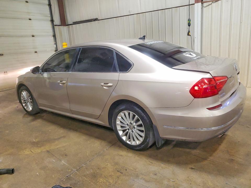 Продажа на аукционе авто 2016 Volkswagen Passat, vin: 1VWBT7A35GC007906, номер лота: 63754096