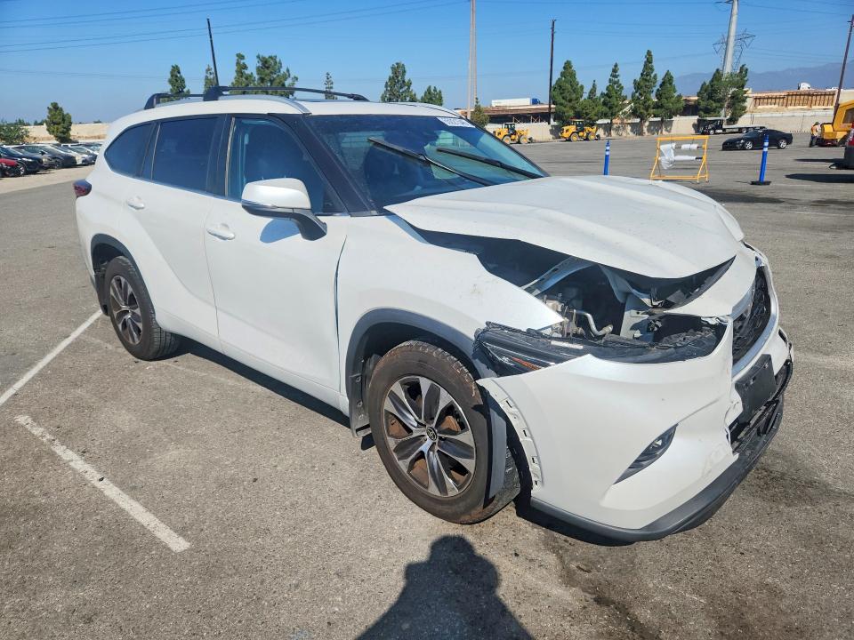 Продаж на аукціоні авто 2023 Toyota Highlander, vin: 5TDKDRAH6PS020072, номер лоту: 65021546