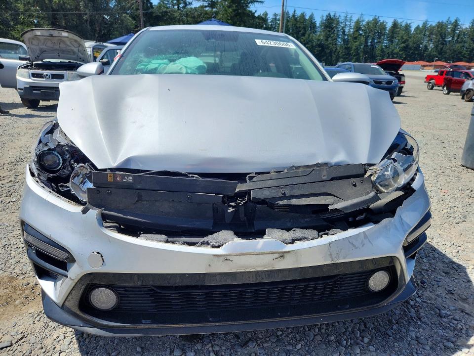 64230606 :رقم المزاد ، 3KPF24ADXME403316 vin ، 2021 Kia Forte مزاد بيع
