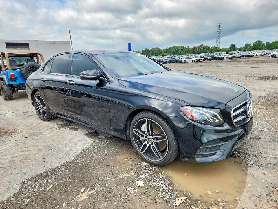 Продажа на аукционе авто 2019 Mercedes-benz E, vin: WDDZF4KB9KA582002, номер лота: 63379886