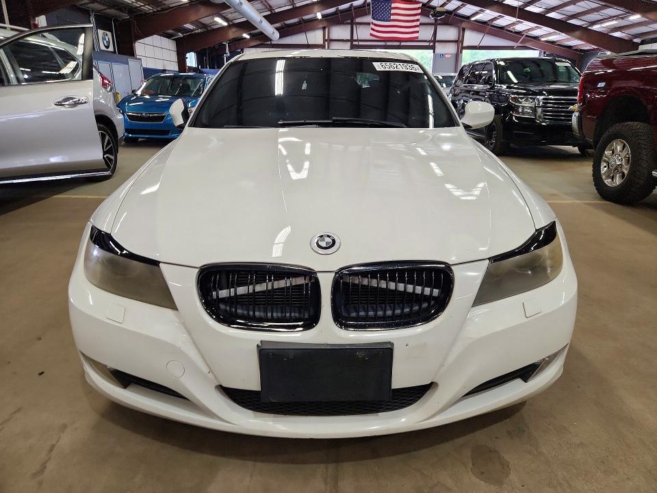 2011 Bmw 328 მანქანა იყიდება აუქციონზე, vin: WBAPK5G57BNN30329, აუქციონის ნომერი: 65621936